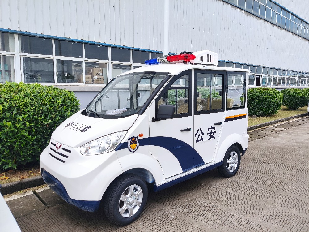 M100巡邏車加裝頂置空調版